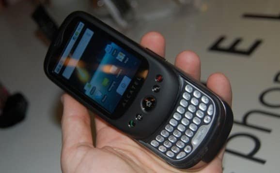 phone_Alcatel_OT-980_1 удобный мобильный телефон