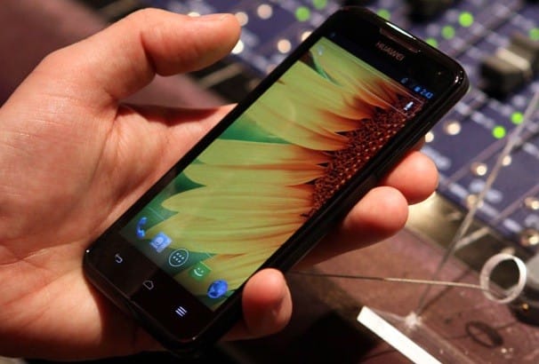 Ascend_D_Quad Функции мобильного телефона