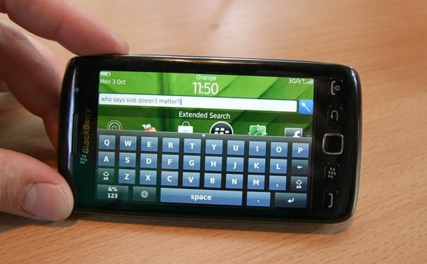 BlackBerr_Torch_9860 Функции мобильного телефона