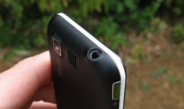 Acer_beTouch_E400_gadget_3 обзор мобильных телефонов