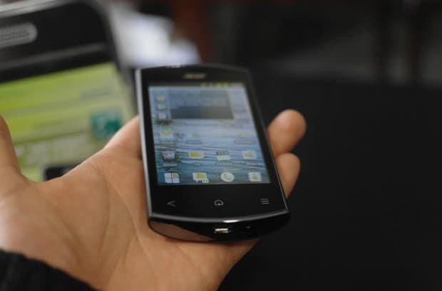 Acer_E320_Liquid_Express_1 удобный мобильный телефон