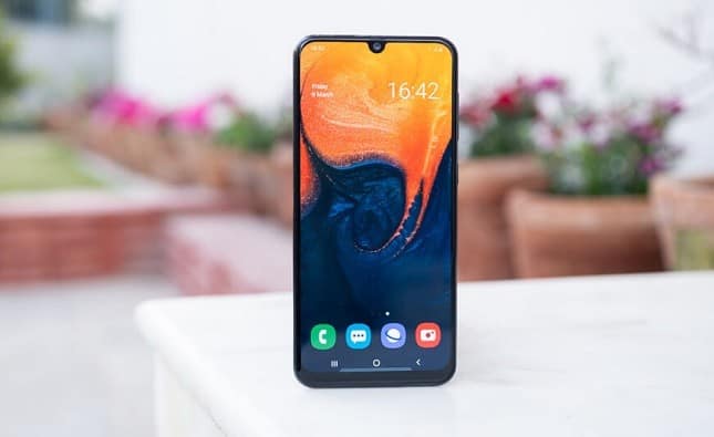 Samsung Galaxy A30
